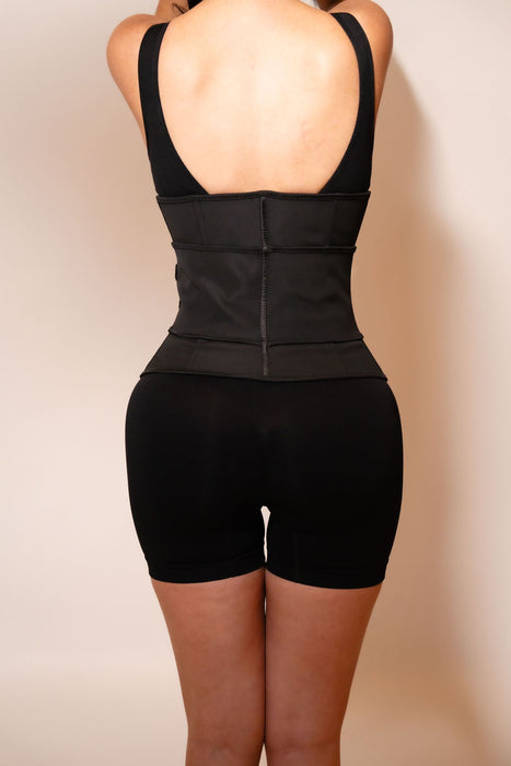 SHAPELESS CORSET